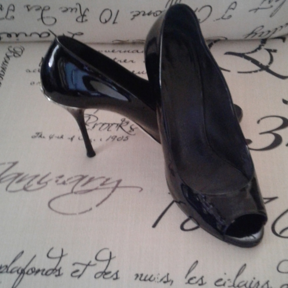 Gucci shoes